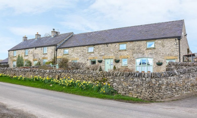 Peak District Cottage | THE DAIRY, pet friendly, character holiday cottage in Tideswell Moor