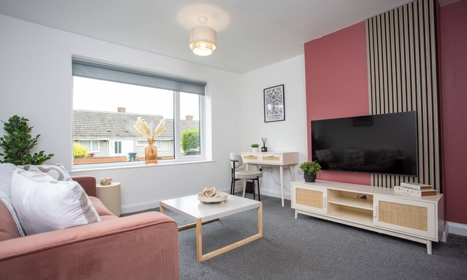 Hartlepool House | The Darwin Grove | Wi-Fi | Free Parking | Fully Equipped