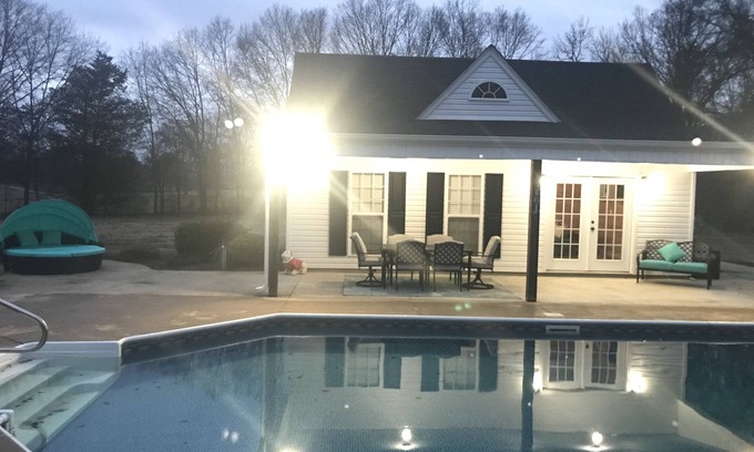 Dewy Rose Cottage | The Dawg House on the Farm