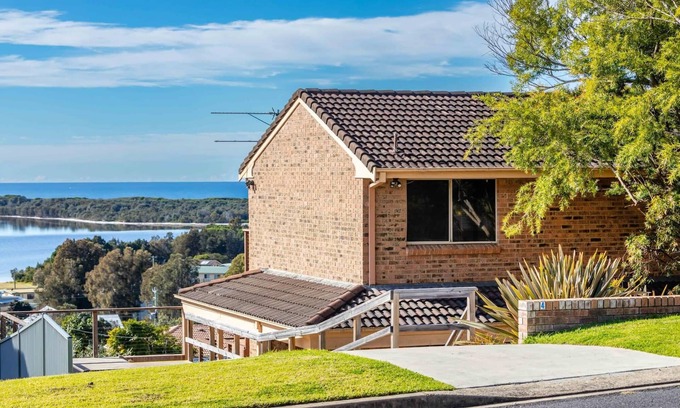 Tuross Head House | The Deck - 2 Bedrooms @ Tuross Head