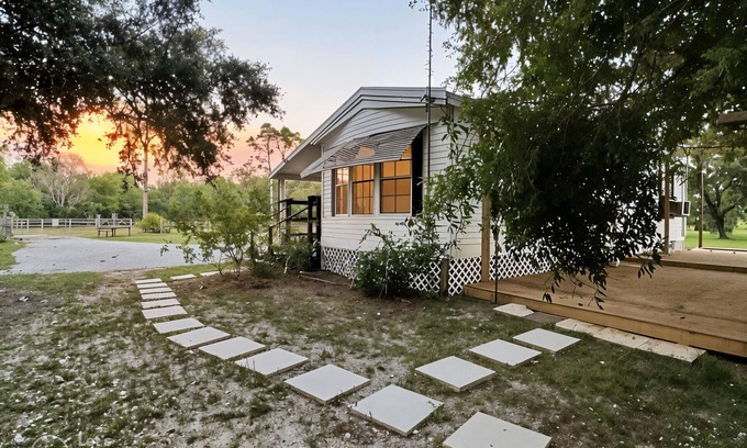 Venus House | The Deer Retreat at Venus
