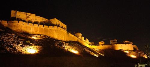 Amar Sagar Pol House | The Desert Prince