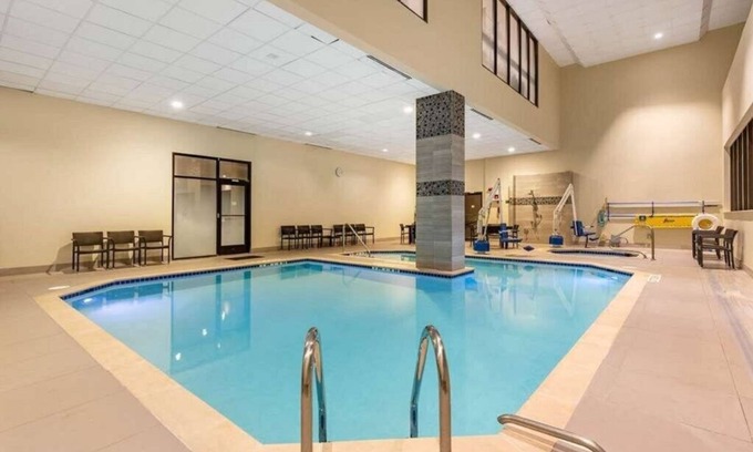 West End Hotel | The District, a Hilton Club - One Bedroom Standard