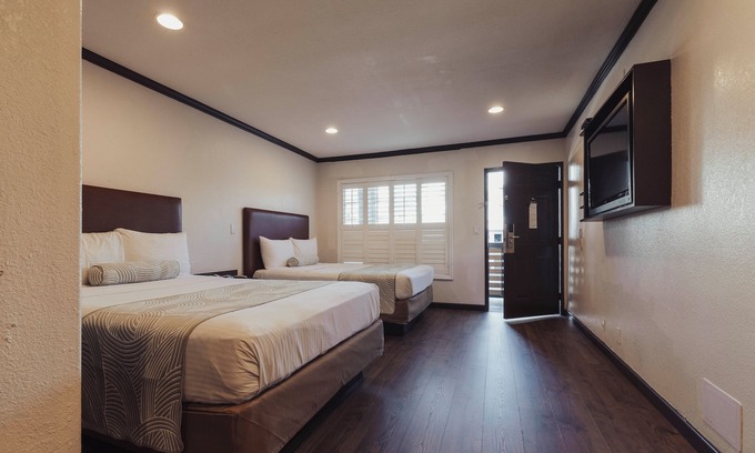 Little Armenia Hotel | The Dixie Hollywood