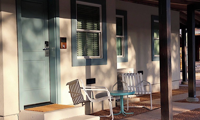 Brenham Hotel | The Dixie Motel Brenham
