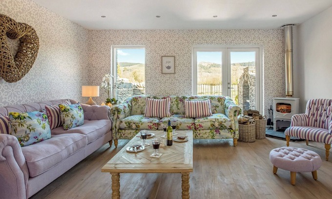 Newby Bridge Cottage | The Dormouse -UK46926