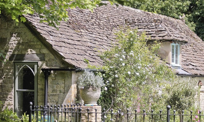 Laverton Cottage | The Downs Barn Lodge