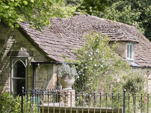 Laverton House | The Downs Barn Lodge