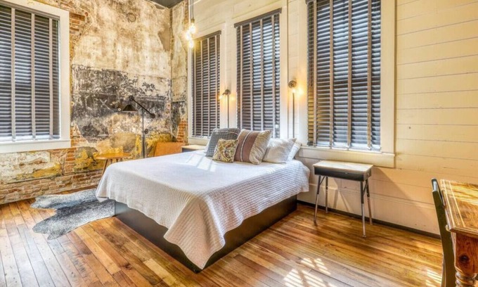 Brenham Hotel | The downtown Brenham Schoolhouse Hotel, Room A