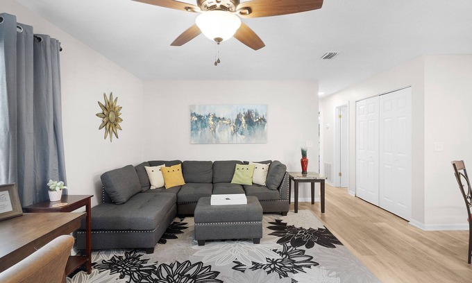 Ocala Apartment | The Downtown Retreat Six
