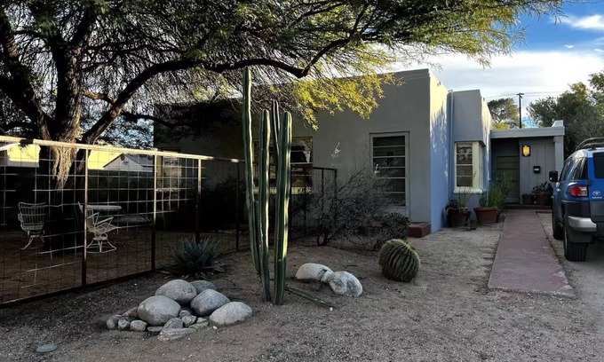 Blenman-Elm House | The Drachman House - Historic Blenman-Elm Neighborhood