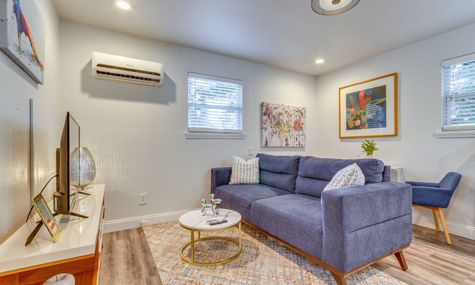 South Pensacola House | 'The Dragonfly House' - Walk to Downtown Pensacola