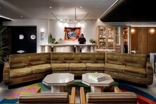 Beaconsfield Village Hotel | The Drake Hotel