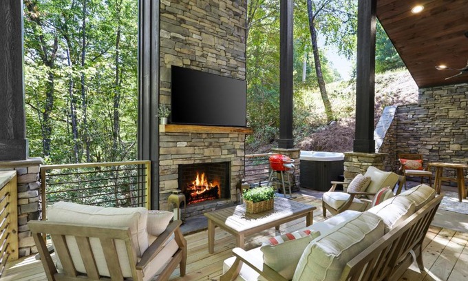 Foxfire Estates House | The Dream Catcher Home