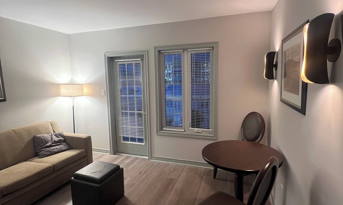 Oro-Medonte Condo | The DREAM HOUSE Retreat @Carriage Hill next door to HORSESHOE VALLEY RESORT
