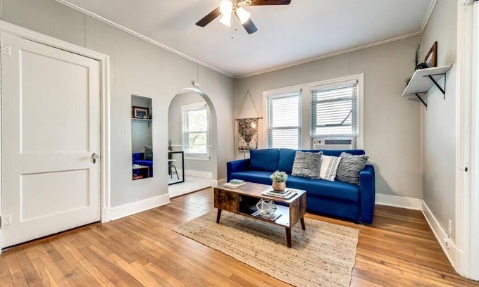 Lower Greenville Apartment | The Dreamy Escape on Lower Greenville