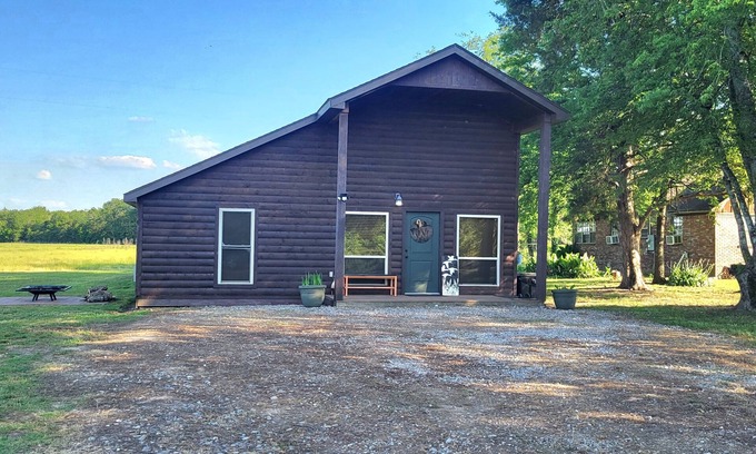 Yorktown Cabin | The Duck Camp