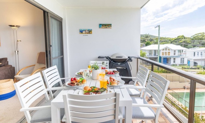 Fingal Bay Apartment | The Dunes 8,38 Marine Dr - complex pool, tennis court and Wi-Fi