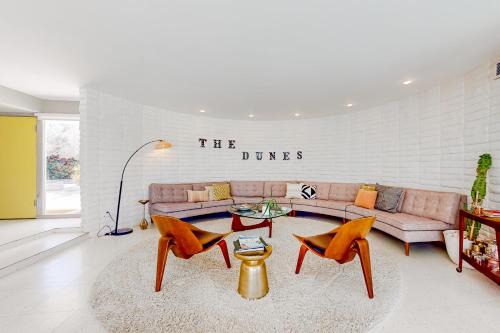 Bermuda Dunes House | The Dunes