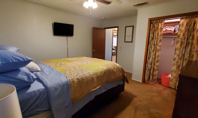 West Point Apartment | The Duplex - 2bed/1bath duplex unit family & pet friendly