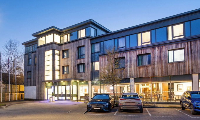 Cambridge Hotel | The Duxford Hotel - Cambridge South M11 Jct 10