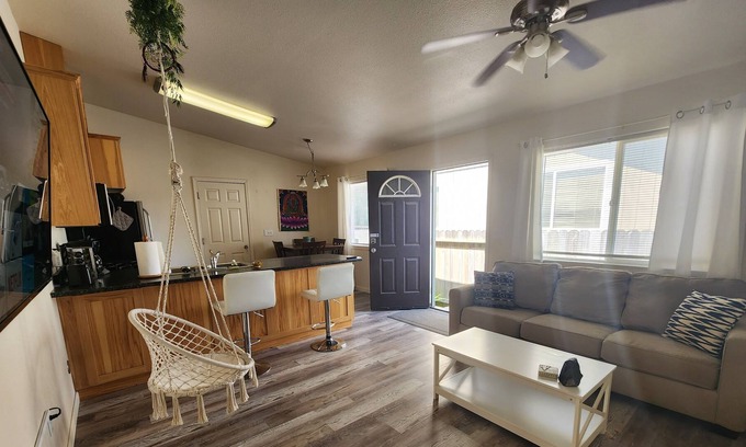 McKinleyville House | The Eclectic Getaway