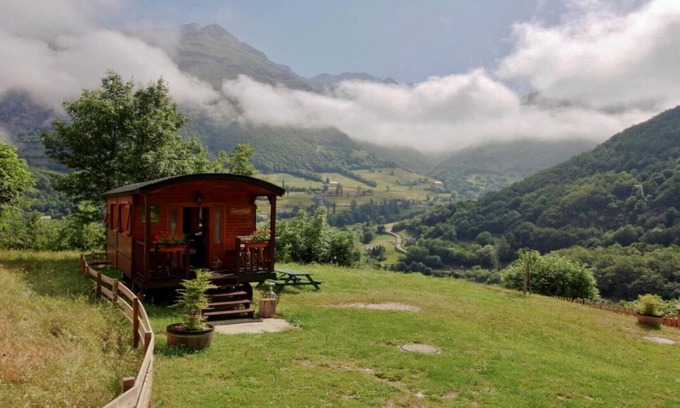Gedre House | The Edelweiss trailer
