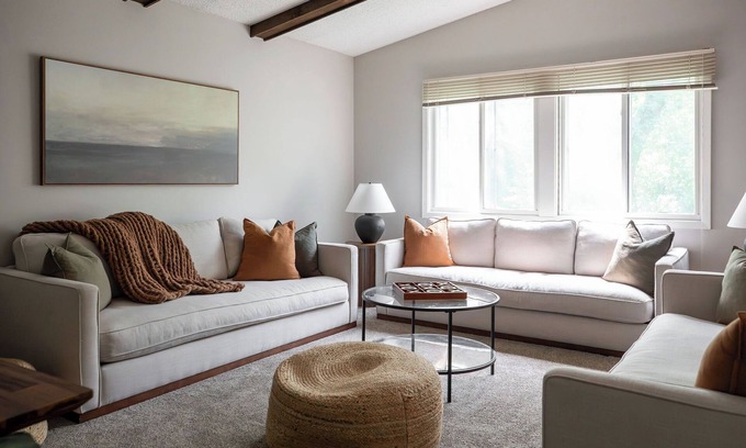 Eden Prairie House | The Eden Escape - peaceful retreat in the suburbs