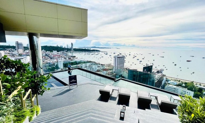 Pattaya Bay Apartment | The Edge Central 582 by Numam