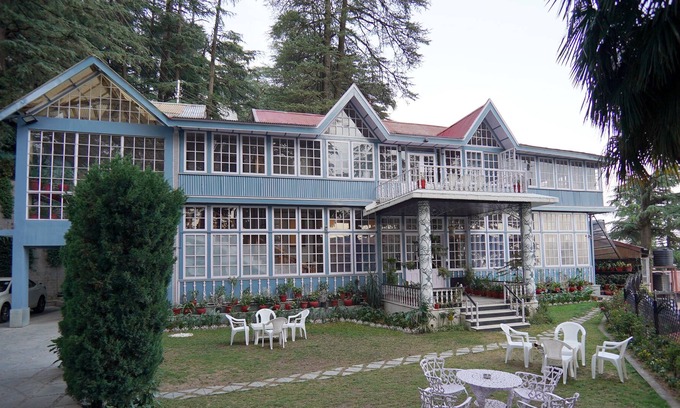 Chhota Shimla Bed & Breakfast | The Edgeworth, King Room