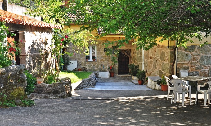 Salvaterra de Mino House | The Eido of Esther (Casa do Rural)