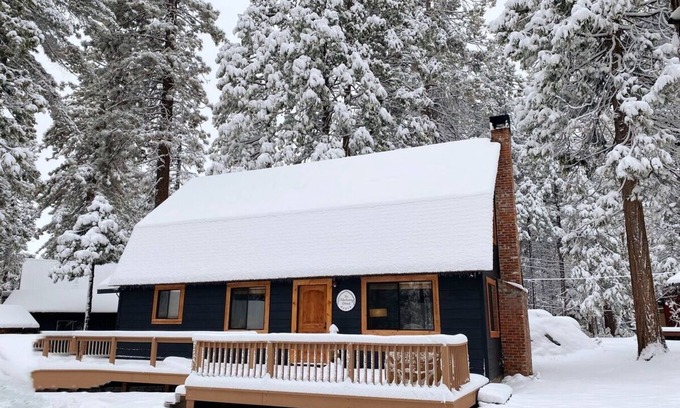 Shaver Lake Cabin | The Elderberry Retreat - It's a Dream Location!