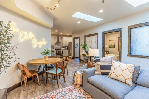 Bigfork Apartment | The Electric Bungalow