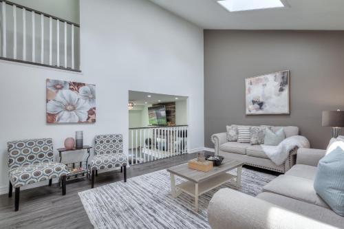 Innisfil Villa | The Elegant 3 Bedroom Residence