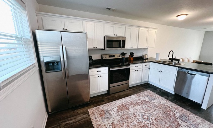 Sharon Grove House | The Elkton Townhome