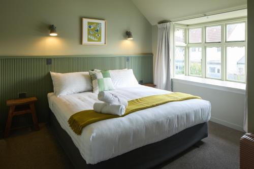 Merivale Hotel | The Elmwood Motel