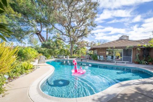 Fallbrook House | The Emerald Bungalow