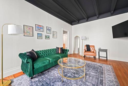Saratoga Springs Apartment | The Emerald by Saratoga Stays