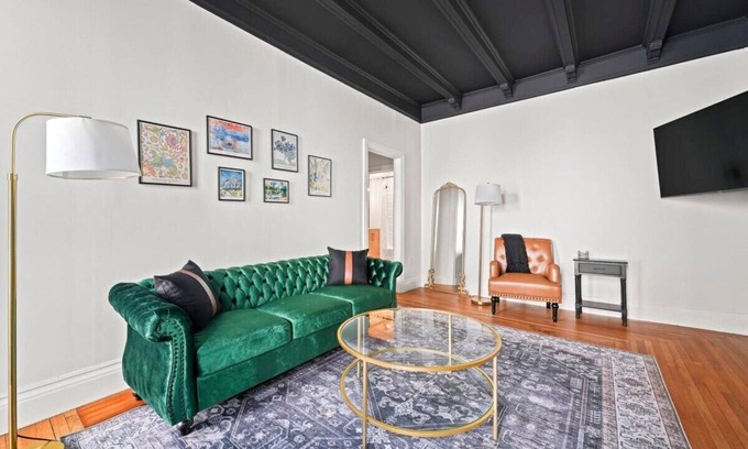 Saratoga Springs Apartment | The Emerald by Saratoga Stays