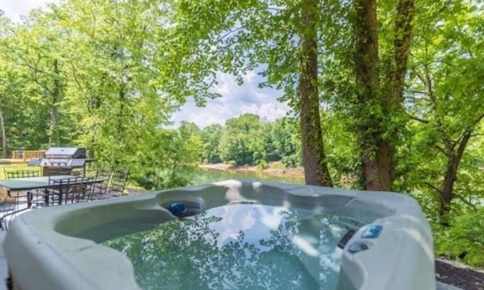 Bakerton House | The Enclave at Cumberland