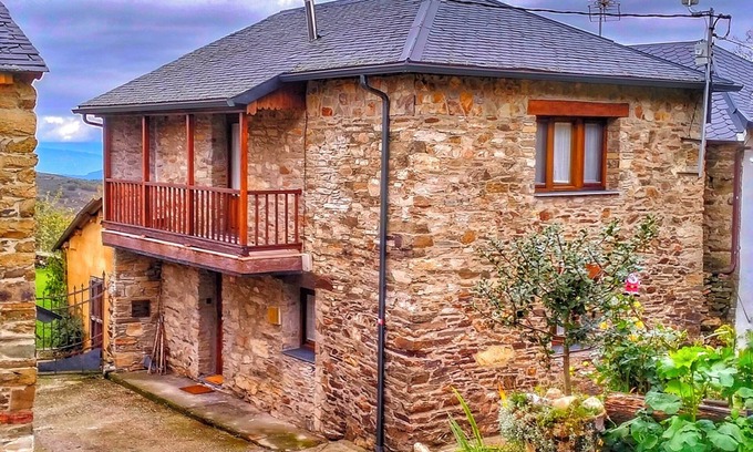 San Cristobal de Valdueza House | The Casina de la Yeye San Cristóbal de Valdueza