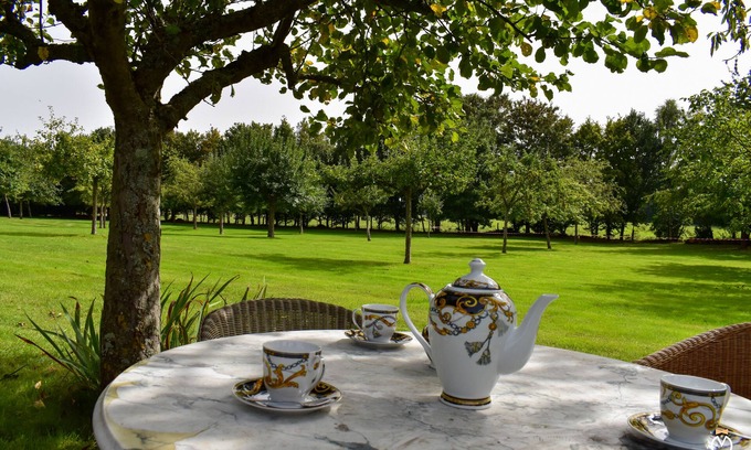 L'Hotellerie House | The Estate