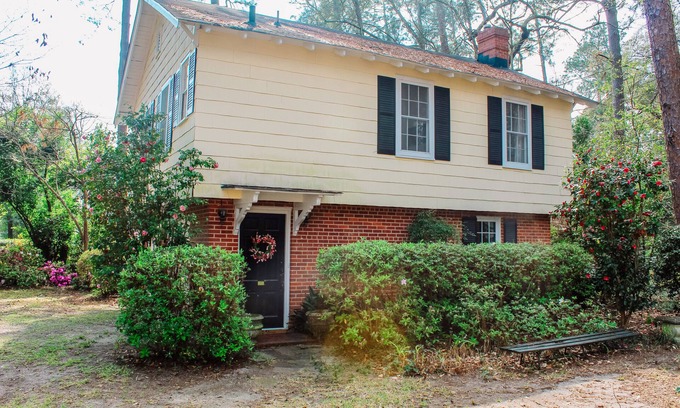 Forest Hills Cottage | The Fabled Blue-Remodeled Guest Cottage on The Hill