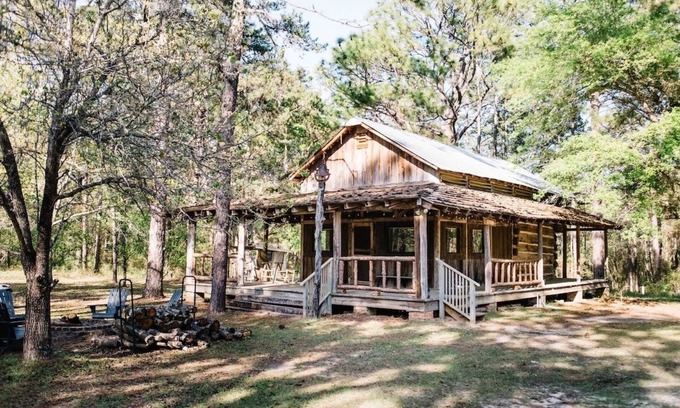 Tallahassee Cabin | The Fabulous Governors Cabin