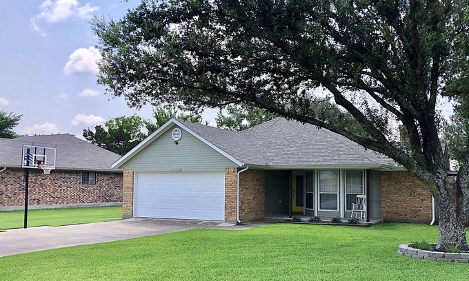 Greenville House | The Fairway - Your Home Away From Home