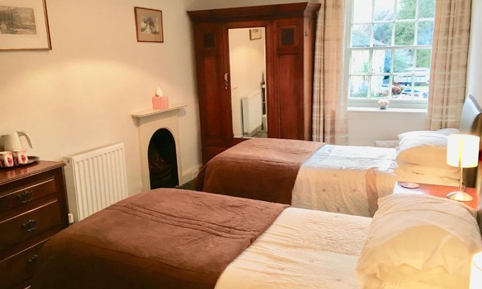 Arncliffe Hotel | The Falcon Inn