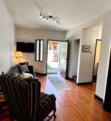 Ladner Villa | The Family Cottage