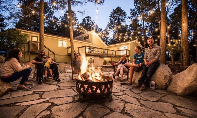 Colorado Springs House | THE FAMILY FOREST · ★3 Acres Of Forest★Lighted Yard★Chef Kitchen★