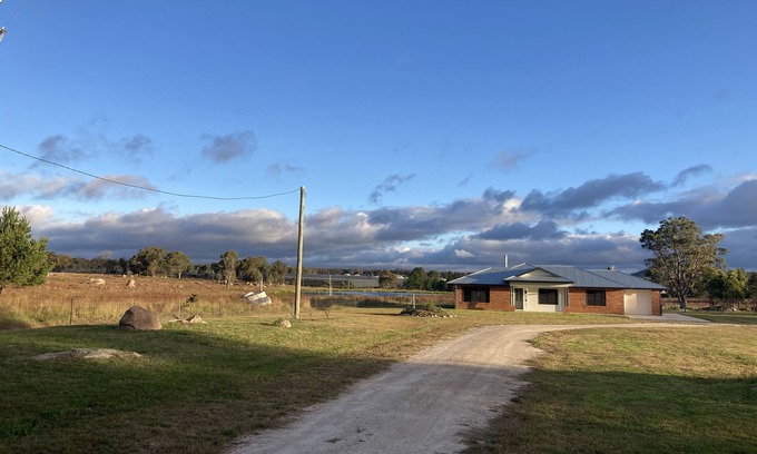 Applethorpe House | The Farm. Entire house country stay