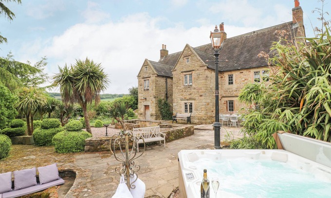 Milford Cottage | The Farm House at Wildersley Farm